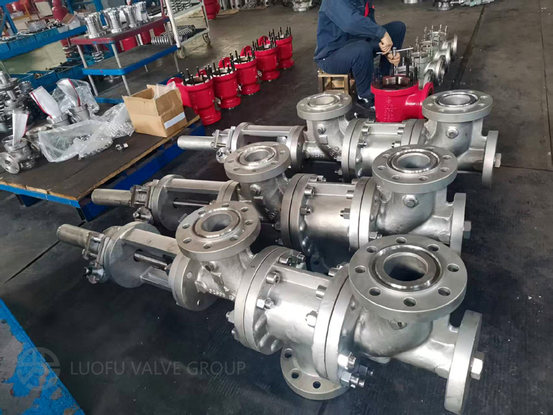 Pilot-Operated Safety Valve Changeover Device Pilot-Operated Safety Valve Changeover Device